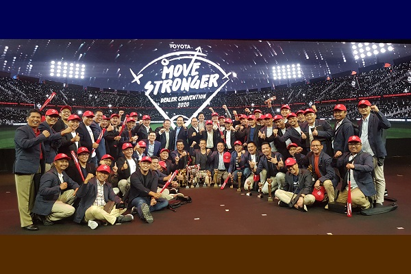Konsisten Layani Konsumen, Nasmoco Borong Piala di Toyota Dealer People Award 2020