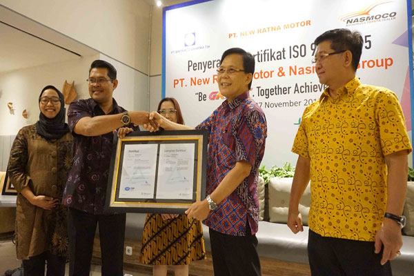 Puaskan Pelanggan, New Ratna Motor & Nasmoco Raih ISO 9001:2015